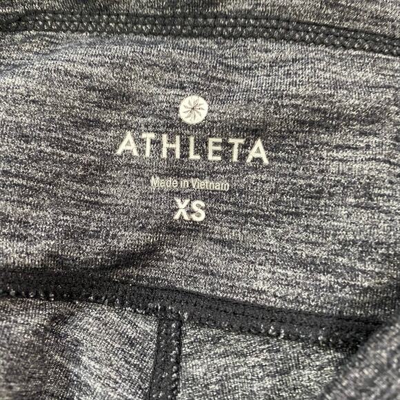 Athleta Grey Leggings Size EXTRA SMALL Grey Black 7/8 Length Compressiom - Picture 4 of 10